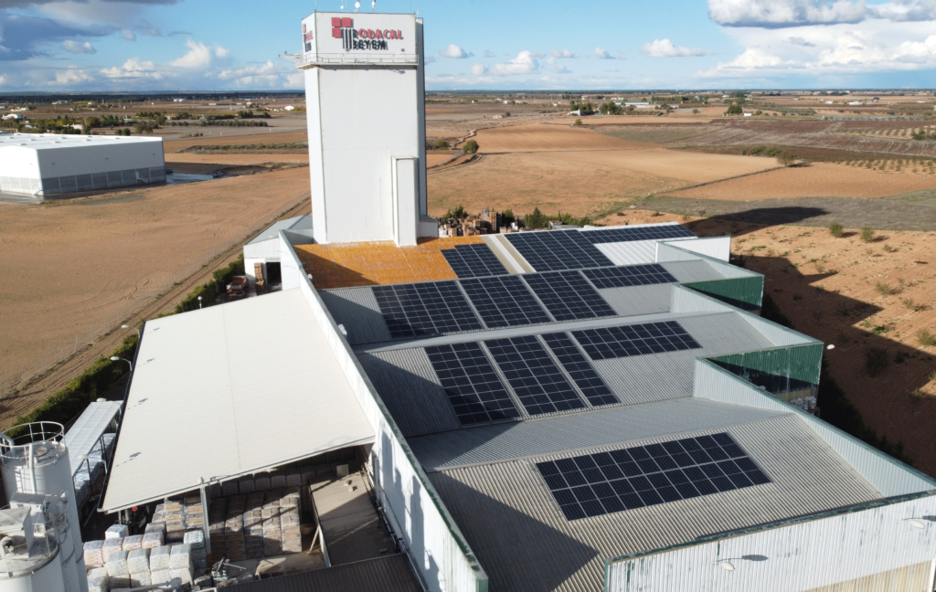 Rodacal Beyem apuesta por la eficiencia energética con energía solar fotovoltaica